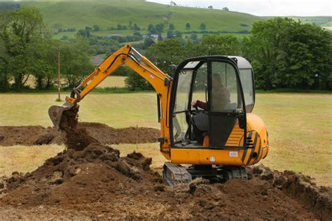 mini digger hire alton|vincent mini digger hire.